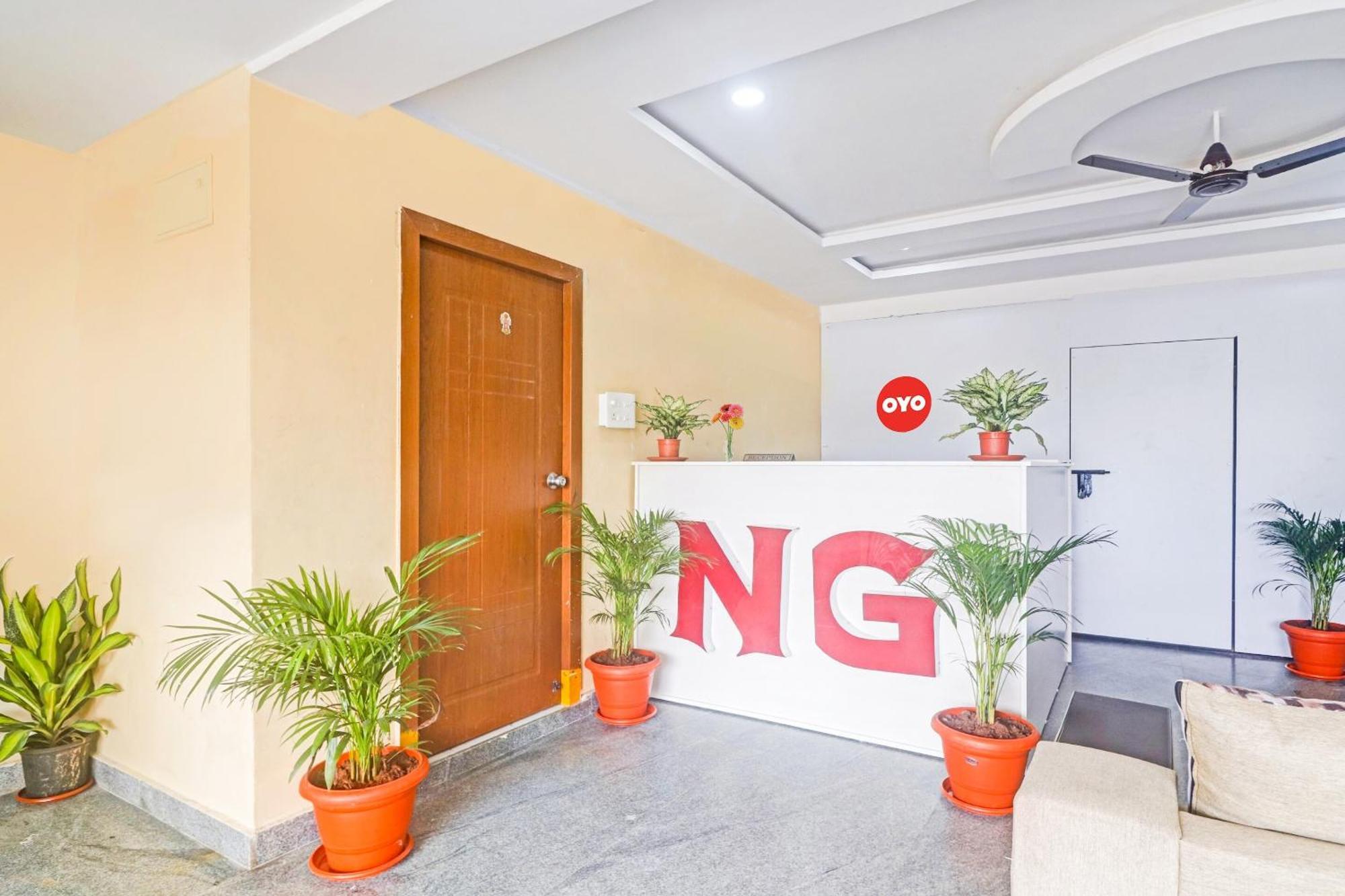 Hotel O Sri Navya Grand Near Nexus ハイデラバード エクステリア 写真